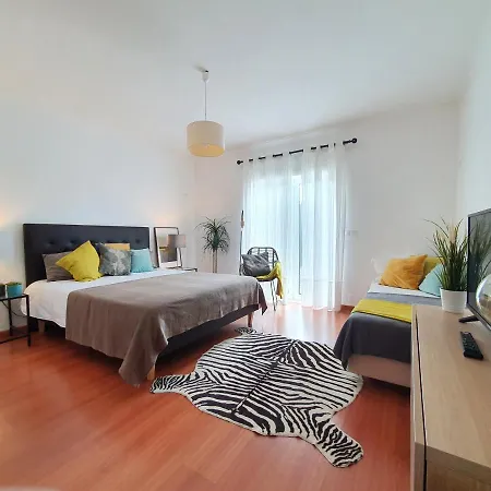 Peaceful With Great View And Pool Βίλα Delgada